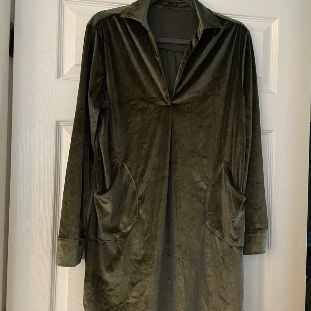 Long sleeve blouse/tunic